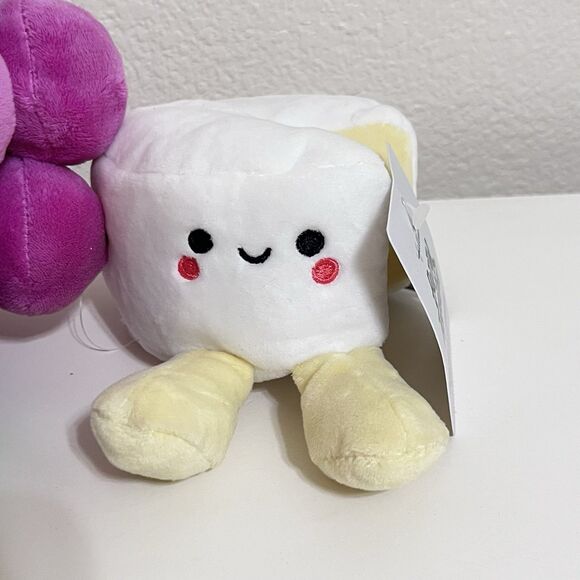 Hallmark Better Together Grapes and Cheese Magnetic Plush Pair Set w/ TAG - Picture 3 of 9